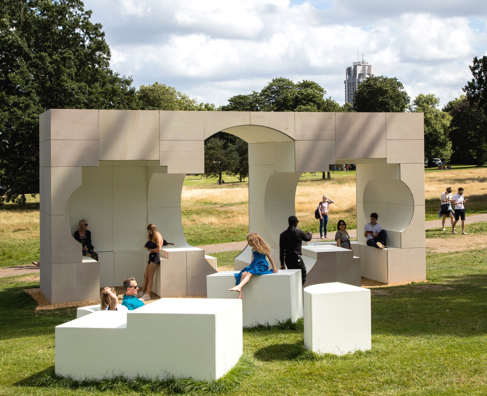 Serpentine Gallery Kensington Gardens London Grants